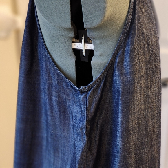 Miami ladies L spaghetti strap blouse. - Picture 6 of 6